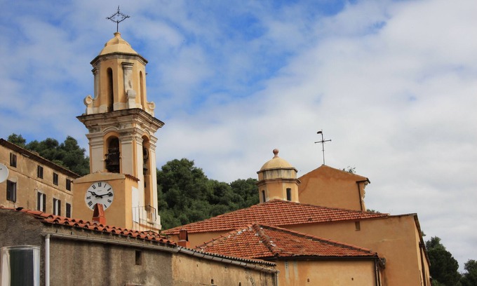 Muro Apartment | Duplex 40 m2 in Balagne village center, 400 m altitude, 20 min from the coast