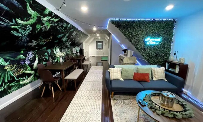 Constable Hook Apartment | Duplex apt + Dining & Game Floor w/80in Projector