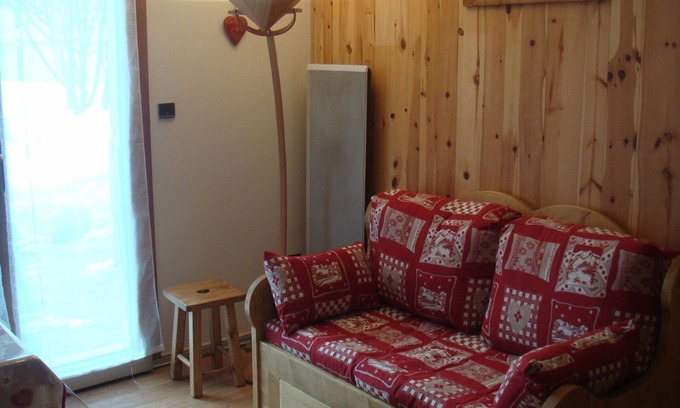 Valloire Apartment | Duplex for 4, South-Facing, Chalet Antares, Valloire Center, Near Ski Lift and Leisure Center