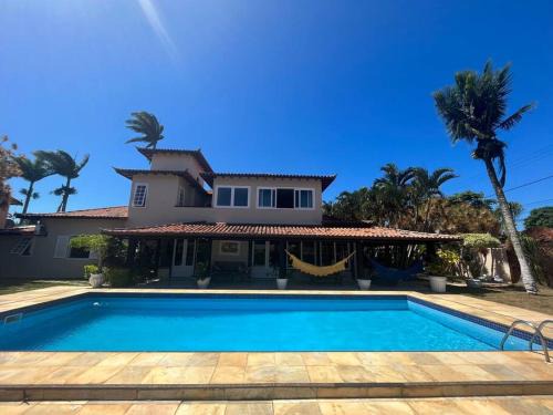 Manguinhos House | Duplex Geriba 250m da praia, rede futevôlei, sauna