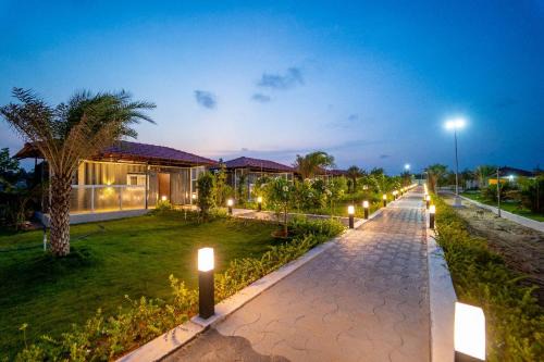 Mandapam Hotel | Dusk and Dawn Beach Resort
