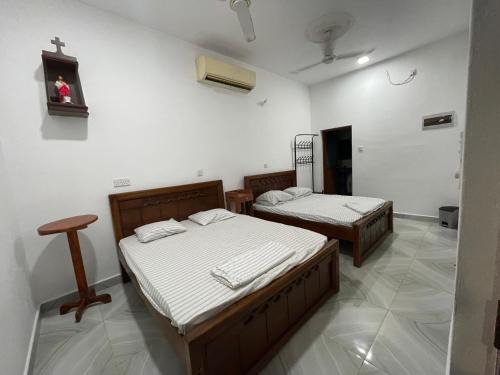 Manmunai North Hotel | Dutch guest house