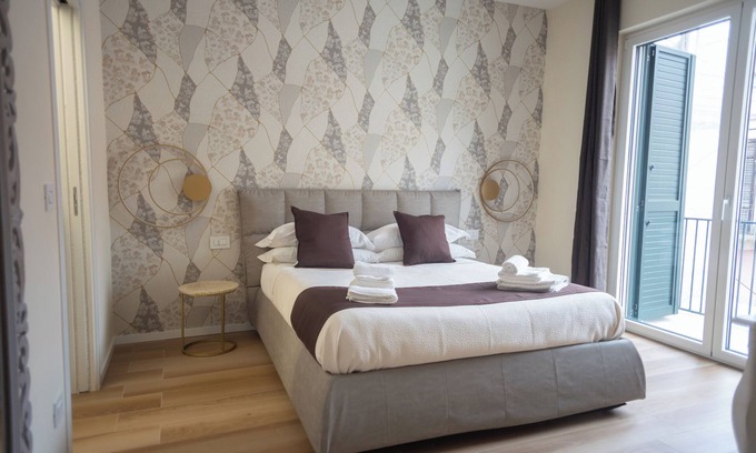 Bitonto Apartment | Dwelling Amelia Apartment 4, spacious and tastefully finished, centrally well served.