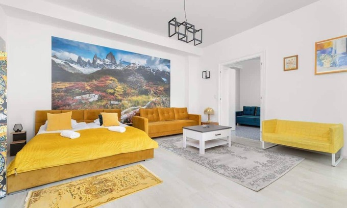 Bytom Apartment | Dworcowa 11 | Unique Apartment | Near the market