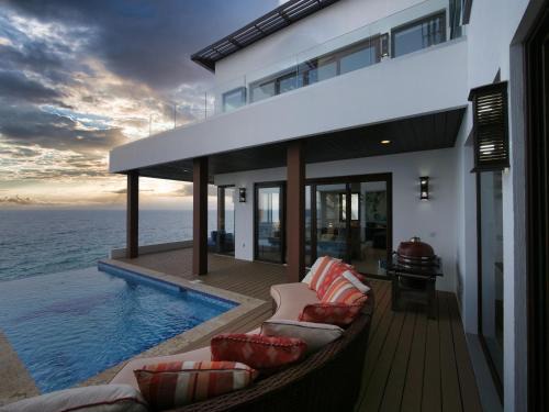 Lighthouse Estates Villa | Eagle Ray - A Luxurious Waterfront Villa,