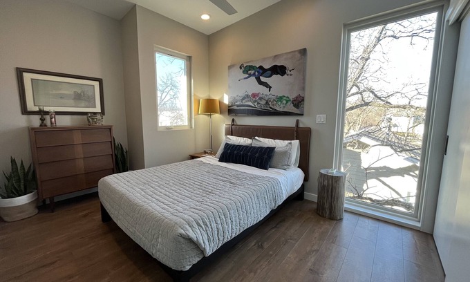 Chestnut Apartment | Eastside Treehouse
