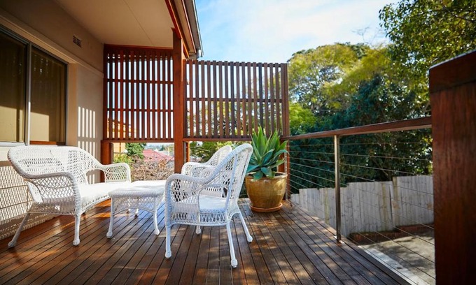 Ashfield Apartment | Easy Esperanza - Compact Indoor-outdoor Living