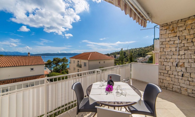 Blato Apartment | Easy going hosts, close to the beach. Beautiful sights to see and food to eat, w