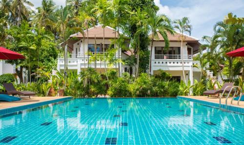 Thong Krut Hotel | EASY TIME by MARALEINA