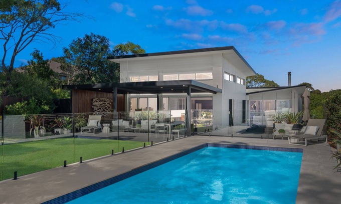 Killcare House | Eau De Vie - Luxurious Home w/ Stunning Outdoor Pool in Killcare