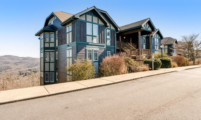 Banner Elk Apartment | Echota Wintergreen Views
