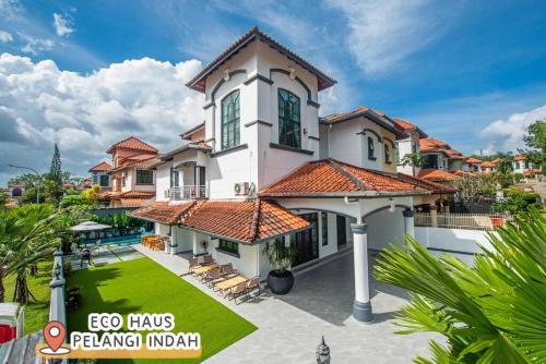 Ulu Tiram Villa | ECOHAUs AeonTebrau/Pool/Netflix/Karaoke/Gaming