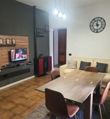 Carbonia Apartment | Eddys Home