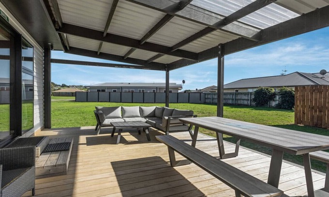 Waiotahi Apartment | Eddyville – Laid-Back Cabin Within Easy Reach of the Beach
