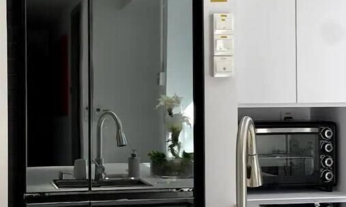 Marine Parade Apartment | Eden Suite 06