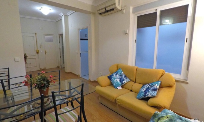 Centro Comercial Apartment | Eduardo Lucena 5, Los Patios