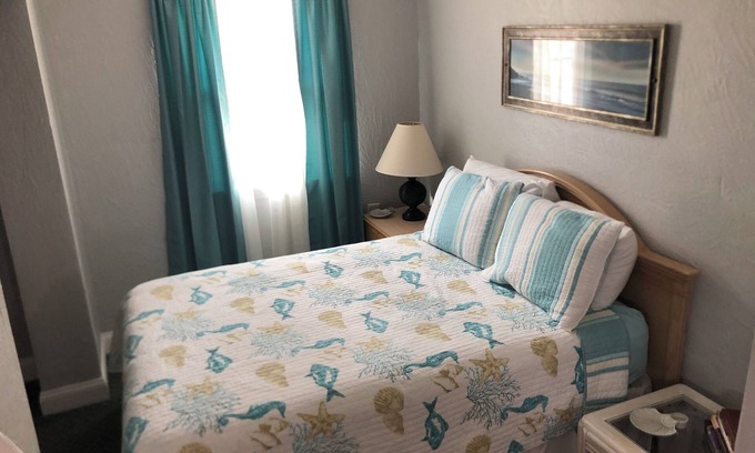 Cocoa Beach Apartment | efficiency room, wth fridge, microwave,coffeemaker toaster oven