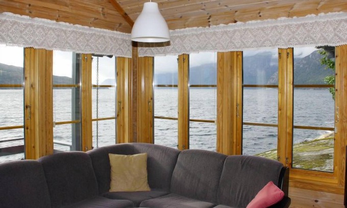 Vallavik House | Eiknes by Interhome