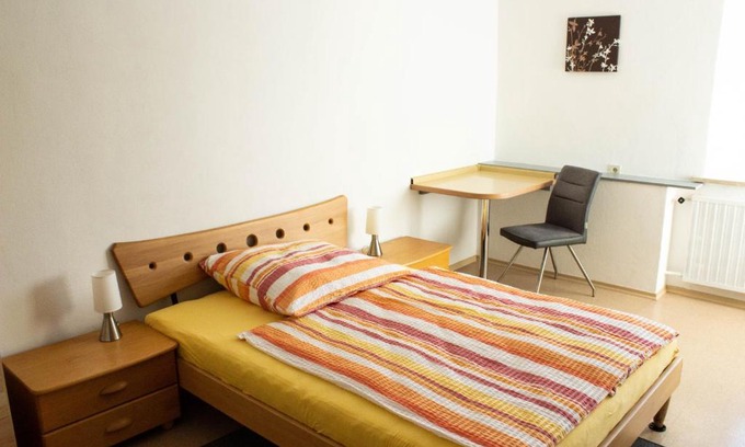 Schmidmuhlen Bed & Breakfast | Einladene Fremdenzimmer mit Außengastronomie