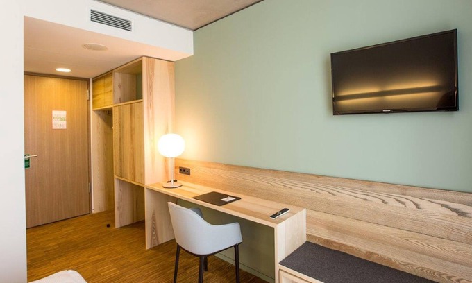 Vauban Apartment | Einzelzimmer Dusche und WC
