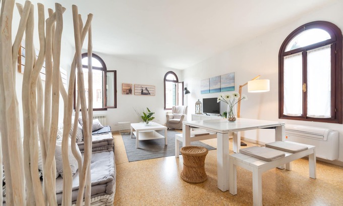 Santa Croce Apartment | Einzigartige Lage, in der Nähe des Kreuzfahrtterminals
