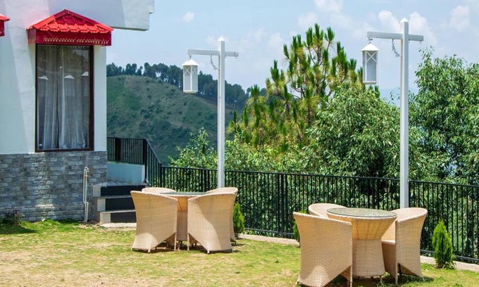 Arki House | Ekaant Cafe and Guest House