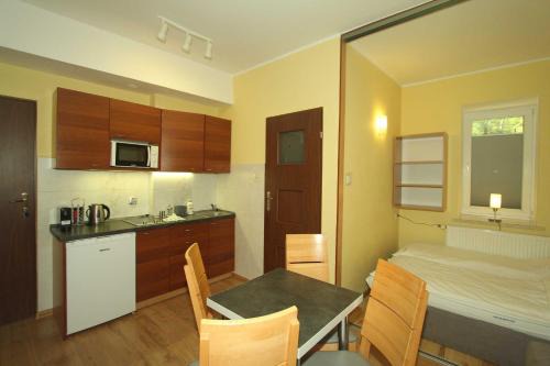 Nowa Karczma House | Eko-pokoje w Krynicy Morskiej-Piaski w ośrodku kolonijnym