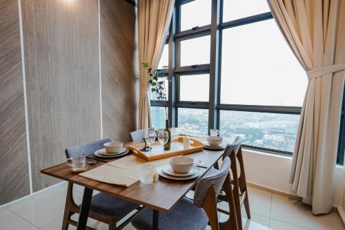 Taman Mutiara Apartment | Ekocheras loft link bridge MRT 24h self check in