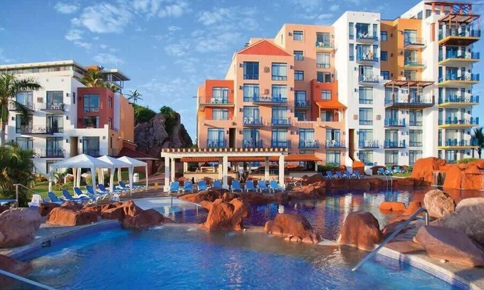 Lomas de Mazatlan Condo | El Cid Marina Beach Hotel | Studio Suite