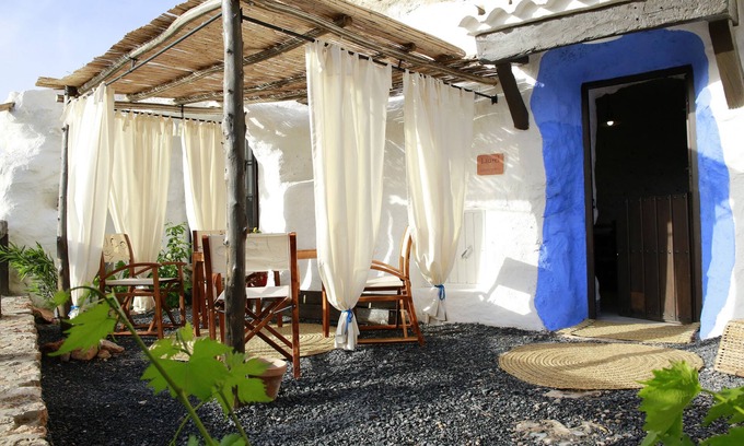 Los Balcones Cottage | El Laurel Cave in the Balcones de Piedad complex in Guadix-Granada. Maxim 6 PAX