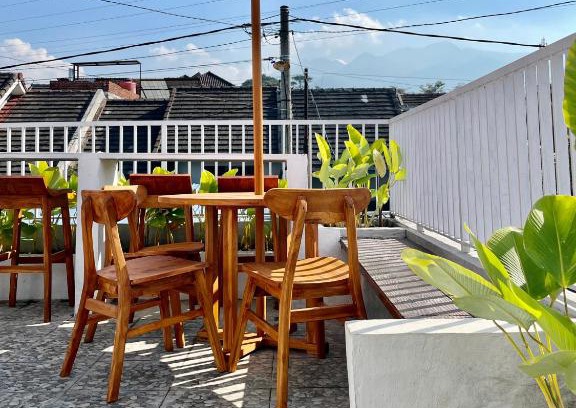 Dinoyo Villa | ElBanna FAmily Home syariah 5BR