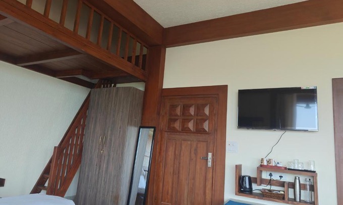 Naukuchiyatal House | ELDORA - LUXURY of LEISURE