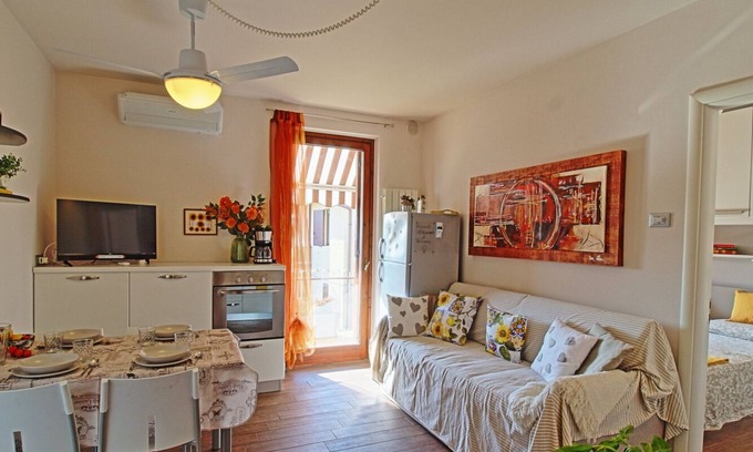 Lazise Apartment | Elegant 2 Bedrooms flat, pools, 1.200m from the lake in Residence