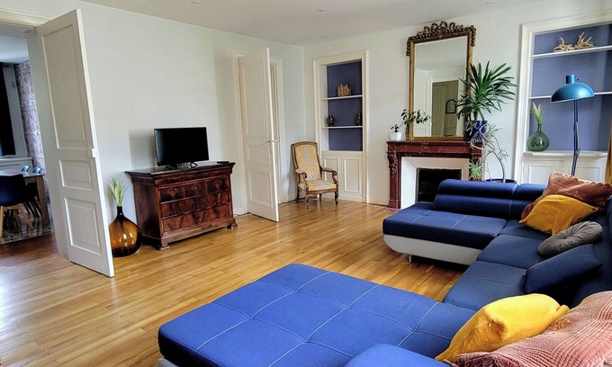 Bagneres-de-Luchon Apartment | Elegant apartment in charming villa, 2 steps from the spa, pets welcome