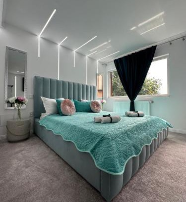 Craiova Apartment | Elegant Escape Central Studio