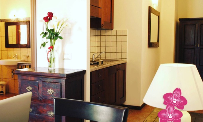 Teulada Apartment | Elegant Studio Apartment surrounded by greenery a stone's throw from the center.