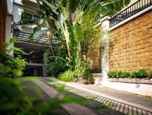 Hoan Kiem Apartment | Elegant Suites Central
