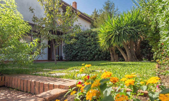Tremestieri Etneo Villa | Elegant Villa with Garden between Catania and Etna