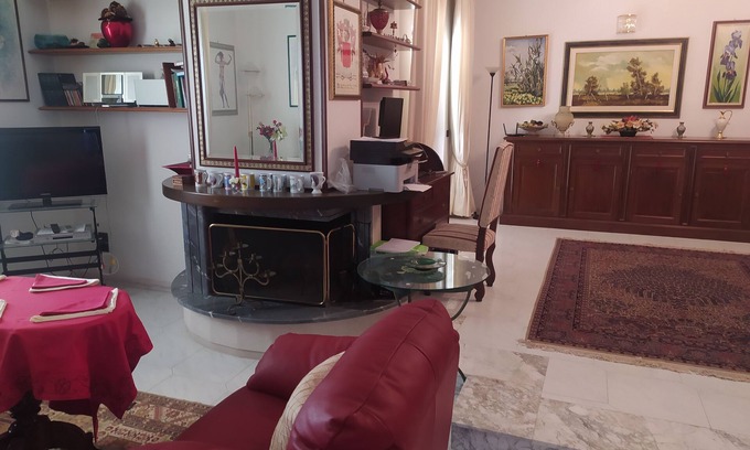 Bovalino Apartment | Elegant villa in the countryside near the sea