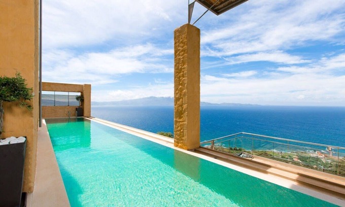 Kolymbari Villa | Eleni's Serenity - Discovering Sapphire Harmonies