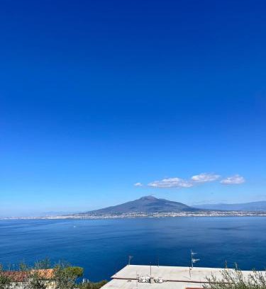 Monte Chiaro Bed & Breakfast | Elisabeth Seaview Apartments Sorrento Coast