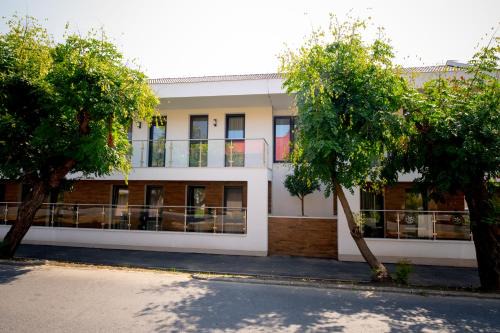 Nyirbator Bed & Breakfast | Elixír Panzió