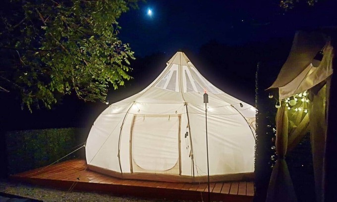 Ruby RV Rental | Elysian Escape: Starlit Riverfront Glamping Suite AC + WiFi + Games