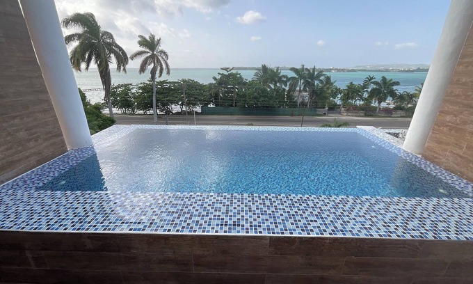 Reading Villa | Elysium Escapes Luxury 3BR Villa 18Mins FR Airport