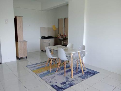 Pelindung Apartment | EM Camar Seaview Homestay at Sutra Villa2