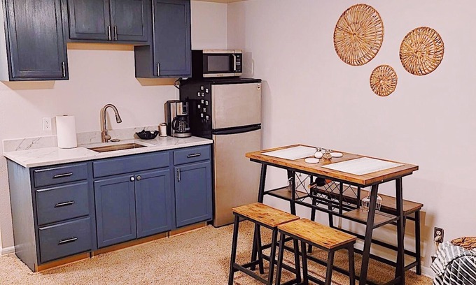 Atlantic House | Emerald City Retreat: Cozy 2BR Home with Backyard & Patio