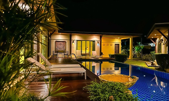 Rawai House | Emerald Pool Villa