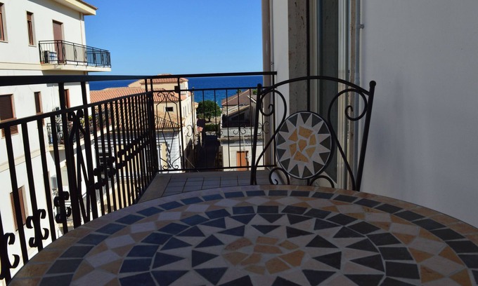 Siderno Marina Apartment | Emerella Guest House Siderno Beach