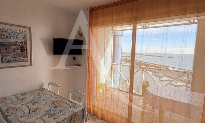 Sete Apartment | EN 1ERE LIGNE DU PORT DE SETE, 1 CHAMBRE, PKG, PISCINE