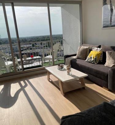 Mons-en-Baroeul Apartment | En hauteur, au pied du métro & 7mn du centre Lille